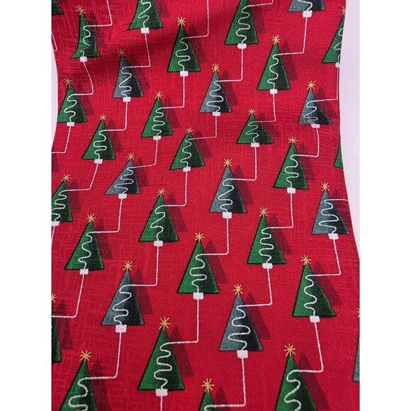 Holidays by MMG Men's Neck Tie Red Christmas Trees 58" 100% Silk USA EUC - Picture 7 of 7